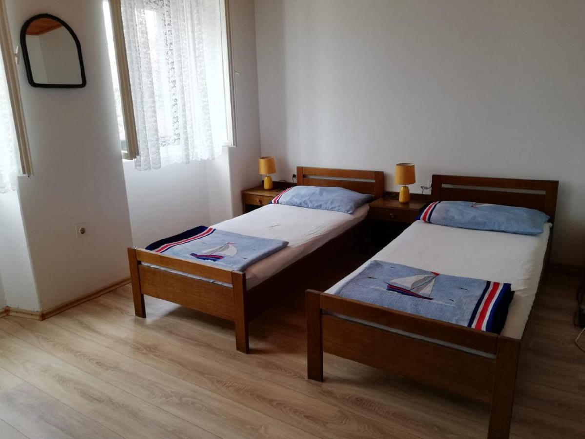 Hostel Flora Mali Lošinj Quarto foto